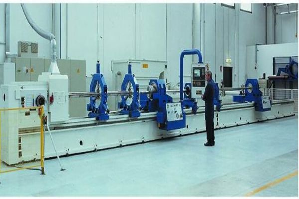 進(jìn)口大型數(shù)控、深孔加工設(shè)備